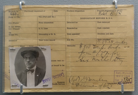 Documents for the right to enter the USA for Mayakovsky Vladimir Vladimirovich (1893-1930)