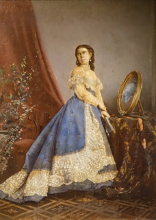 Portrait of L