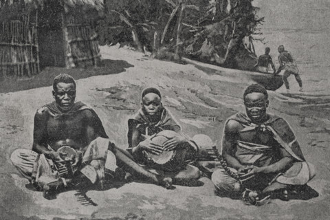 Uganda. Musicians from Unyoro. Photogravure. ""La conquista de Africa"" (The conquest of Africa),