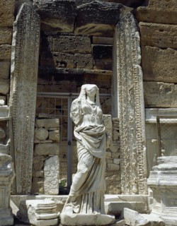 Pamukkale, Turkey. Copy of one of the female statues that decorated the facade of the hipposcenium
