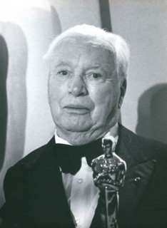 Charlie Chaplin an his honorary Oscar Trophy at the 1972 Academy Awards