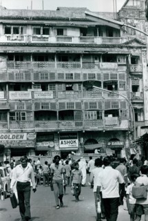 Downtown, crowded scene in Bombay, India