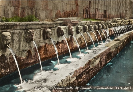 L'Aquila-Fontana delle 99 cannelle Particolare