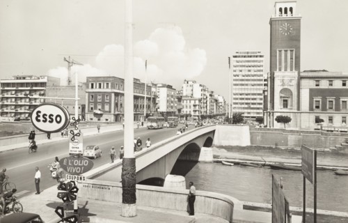 Italy, Pescara, Animated view of Vittorio Emanuele Street with Esso Sign, 1963 circa