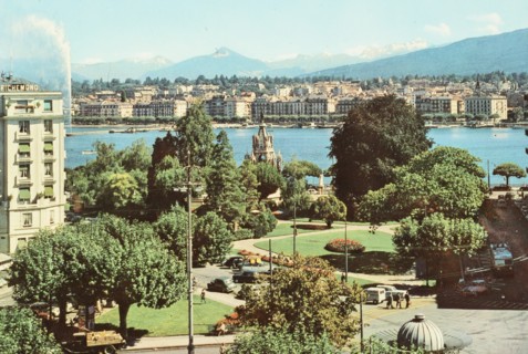 Switzerland, Geneva, Alps Square and teh Mont Blanc