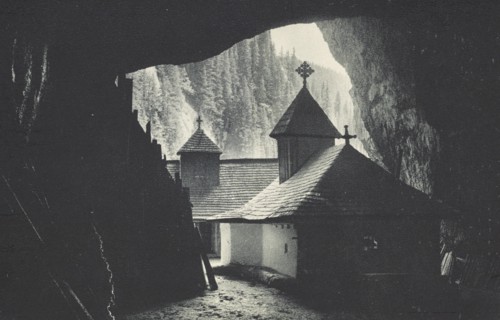 Romania, Pestera Ialomitei Monastery
