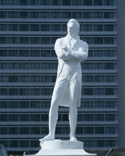 SINGAPORE, Colonial District, Statue of Sir Stamford Raffles.