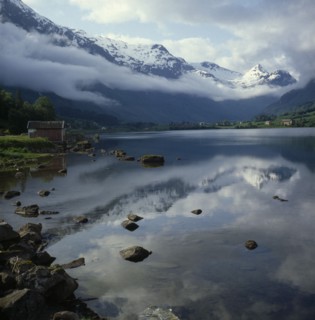 NORWAY, Hordland, VANGSVATNET
