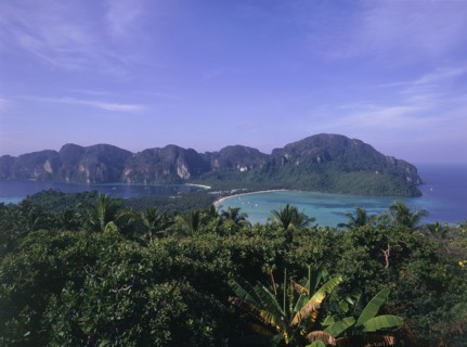 THAILAND, Krabi, Phi Phi Don, View over Ton Sai and Lodalum Bays ( Left to Right )