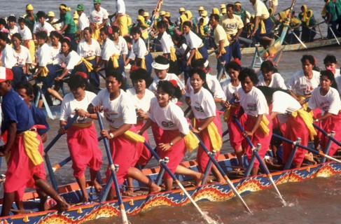 CAMBODIA, Tonle Sap, Boat races on the Tonle Sap river.