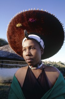 SOUTH AFRICA, KwaZulu Natal, Msinga, Zulu woman wearing hat