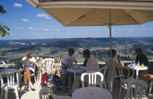 FRANCE, Aquitaine , Domme, Restaurant with view over valley