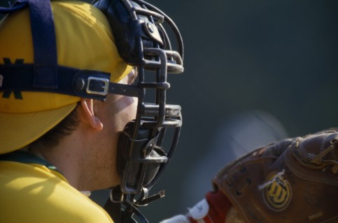 10056841 SPORT  Ball Games Baseball  Portrait of catcher wearing protective helmet with mask and golve.