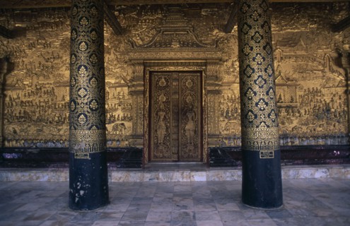LAOS, Luang Prabang, Wat Mai Suwamaphumaham. Ornate gold doorway