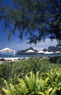 MALAYSIA, Kedah, Langkawi, Pantai Rhu beach from the gardens of the Radisson Resort hotel with