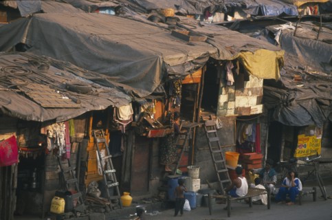 INDIA, Maharashtra, Mumbai, Slum housing.
