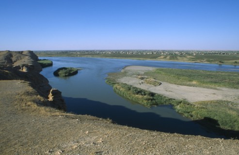 SYRIA, Central, Dura Europos, View over the Euphrates River from the site of the ruined border