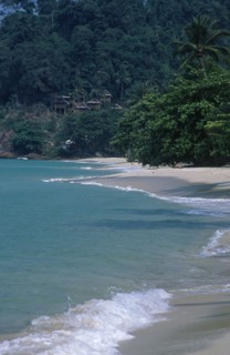 THAILAND, Trat Province, Koh Chang, Chalets on a hillside at the northern end of Aow Bai Lan Lonely