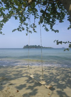 THAILAND, Trat Province, Koh Chang, Kai Bae Beach view from sandy beach out towards Koh Man Nai