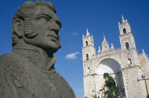 MEXICO, Yucatan, Mérida, Angled view of the Church of San Cristobal facade with head of statue of