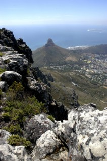 SOUTH AFRICA, Western Cape, Cape Town, Mountainous scenery with coastline beyond