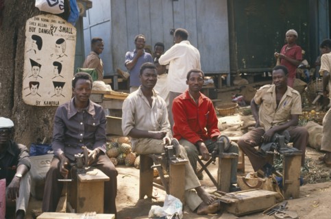 GHANA, Kumasi, Knife grinders