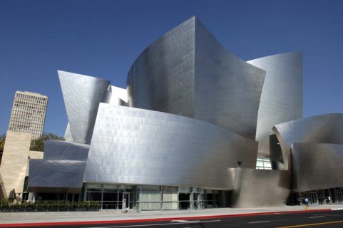 USA, California, Los Angeles, The Walt Disney Concert Hall modern silver exterior designed by Frank