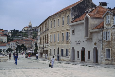 CROATIA, Dalmatia, Hvar Islands, Hvar.  Street scene.
