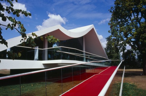 ENGLAND, London, Kensington Gardens.  The Serpentine Gallery Pavilion designed by architect Oscar