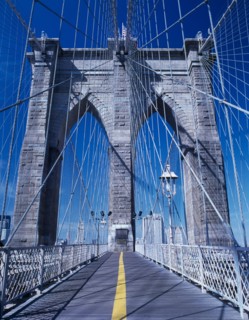 USA, New York, Manhattan, View along middle section of Brooklyn Bridge