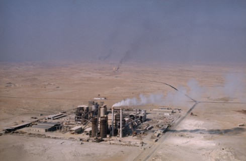 QATAR, Umm Bab, Oil refinery.