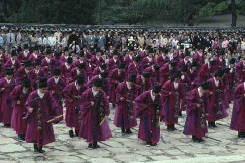 SOUTH KOREA, Seoul, Chongmyo Confucian rites.