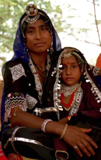 INDIA, Rajasthan, Udaipur, Portrait of a mother and child