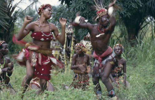 CONGO, Festivals, Kimpese festival with students and teachers dancing