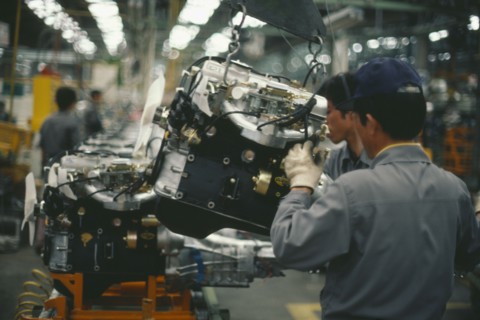 SOUTH KOREA, General, Workers in Hyundi factory.