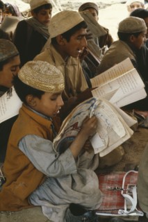PAKISTAN, Religion, Islam, Islamic education.  Boys learning the Koran.