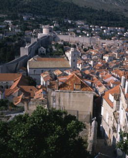 CROATIA, Dalmatia, Dubrovnik, View over the city rooftops and Dominican Monastery