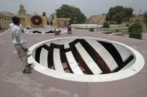 INDIA, Rajasthan, Jaipur, Observatory resessed structure at the Jantar Mantar observatory built by