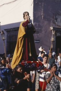 MEXICO, San Miguel de Allende, Easter procession