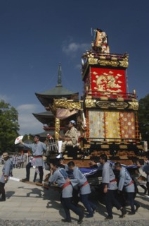JAPAN, Chiba, Narita , Members start to pull the neighborhood dashi or wagon in front of Narita san