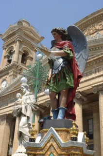 MALTA, Mosta, Statues outside St Marys Church
