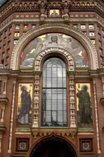 RUSSIA, St Petersburg, Biblical frescoes surrounding arched window above Church doorway