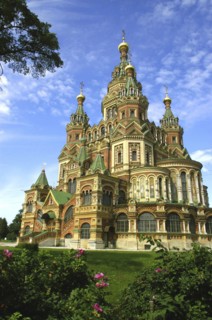 RUSSIA, St Petersburg, Church with golden onion domes