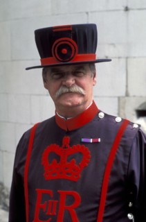 ENGLAND, London, Beefeater at the Tower of London