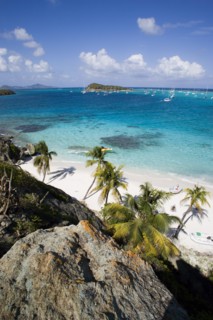 WEST INDIES, St Vincent & The Grenadines, Tobago Cays, View over the beach of Jamesby Island and