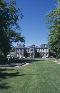UNITED KINGDOM, Channel Islands, Guernsey, St Martins. Saumarez House. View of front entrance from