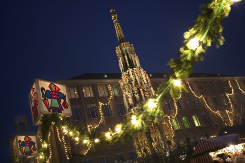 GERMANY, Bavaria, Nuremberg, The Hauptmarkt during the Christmas Market with lights and decorations