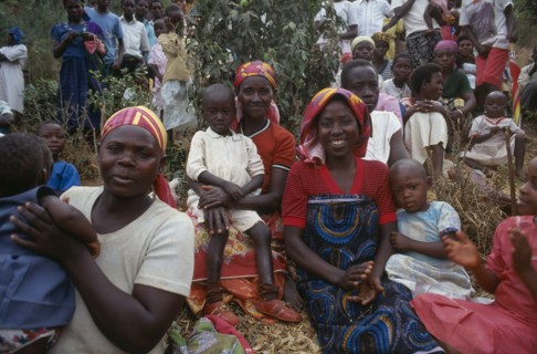 RWANDA, Akagera, Christian prayer meeting.