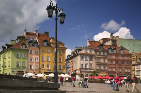 POLAND, Warsaw, "Plac Zamkowy, Castle Square in the Old Town. Outside seating, tables with