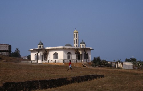 SIERRA LEONE, Freetown, Mosque exterior.